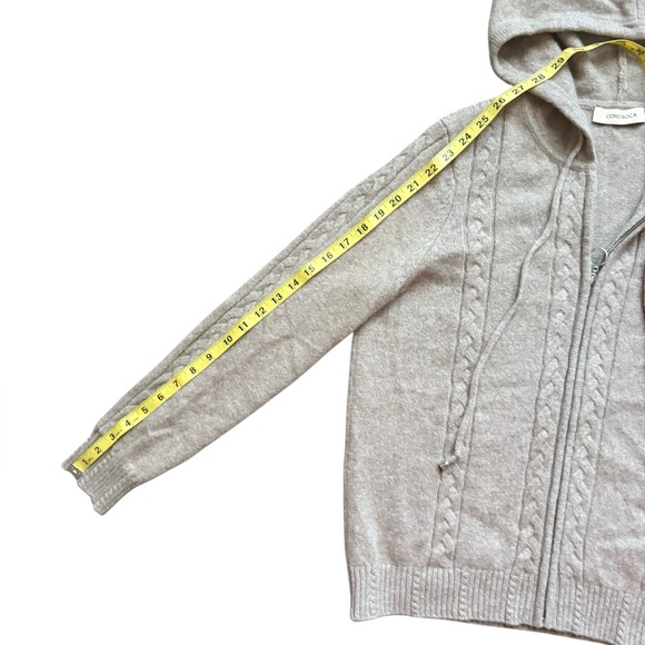 100% Wool Women's Cable Knit Zip Cardigan with hoodie brown size large. - Picture 10 of 13